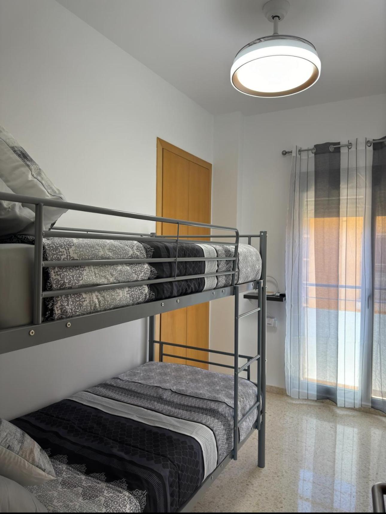 Apartament Primera Linea De Mar *